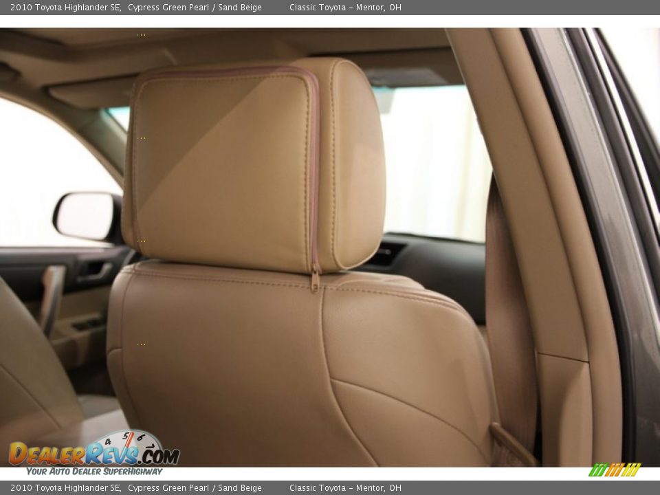 2010 Toyota Highlander SE Cypress Green Pearl / Sand Beige Photo #23