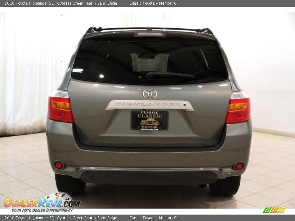 2010 Toyota Highlander SE Cypress Green Pearl / Sand Beige Photo #32