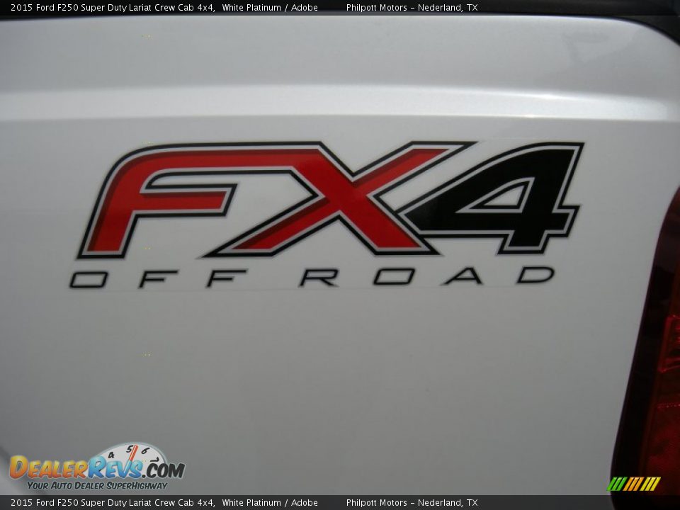 2015 Ford F250 Super Duty Lariat Crew Cab 4x4 White Platinum / Adobe Photo #19