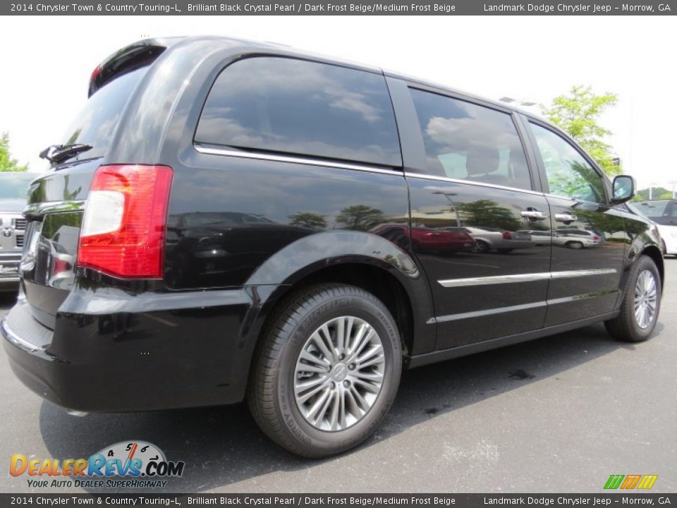 2014 Chrysler Town & Country Touring-L Brilliant Black Crystal Pearl / Dark Frost Beige/Medium Frost Beige Photo #3