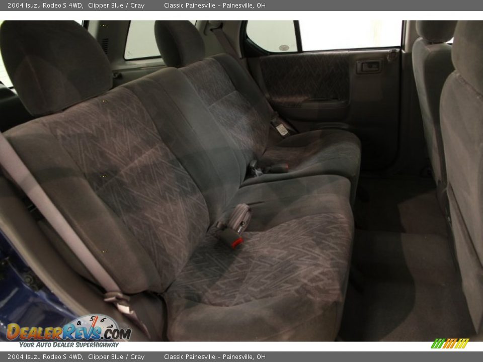 2004 Isuzu Rodeo S 4WD Clipper Blue / Gray Photo #13
