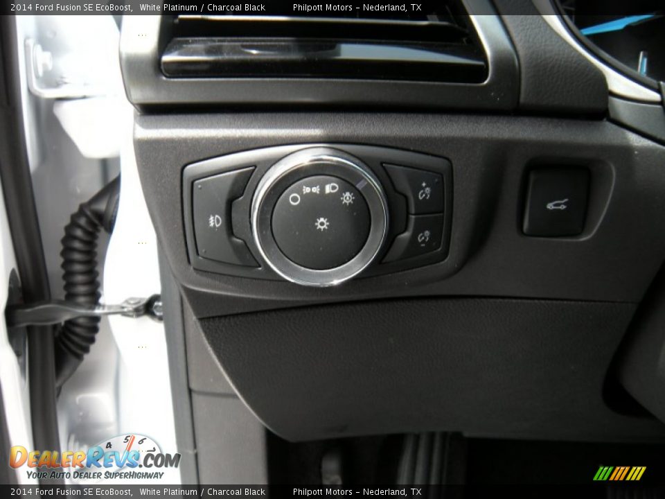 2014 Ford Fusion SE EcoBoost White Platinum / Charcoal Black Photo #32