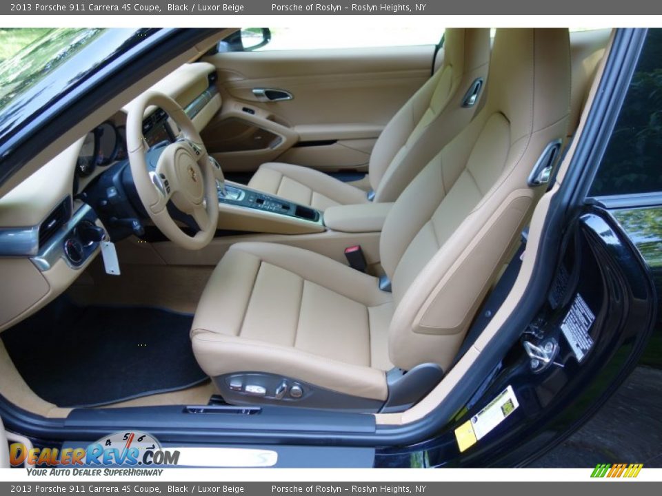 Front Seat of 2013 Porsche 911 Carrera 4S Coupe Photo #17