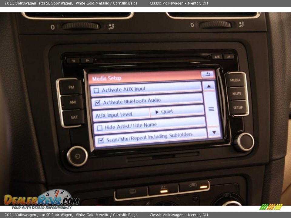 2011 Volkswagen Jetta SE SportWagen White Gold Metallic / Cornsilk Beige Photo #14