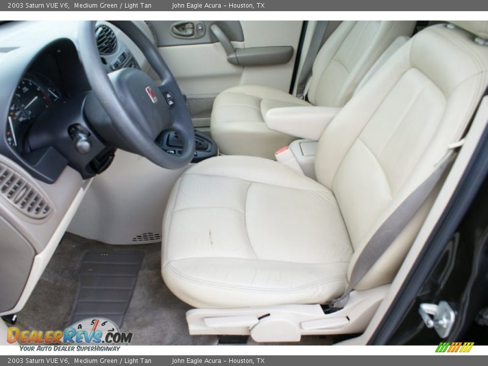 Front Seat of 2003 Saturn VUE V6 Photo #9