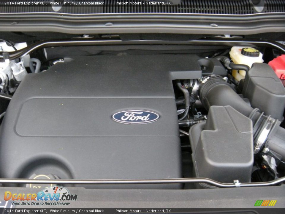 2014 Ford Explorer XLT White Platinum / Charcoal Black Photo #16