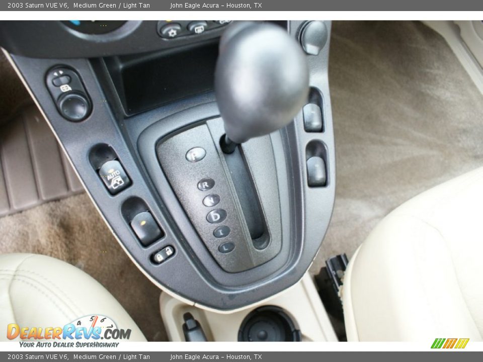 2003 Saturn VUE V6 Shifter Photo #27