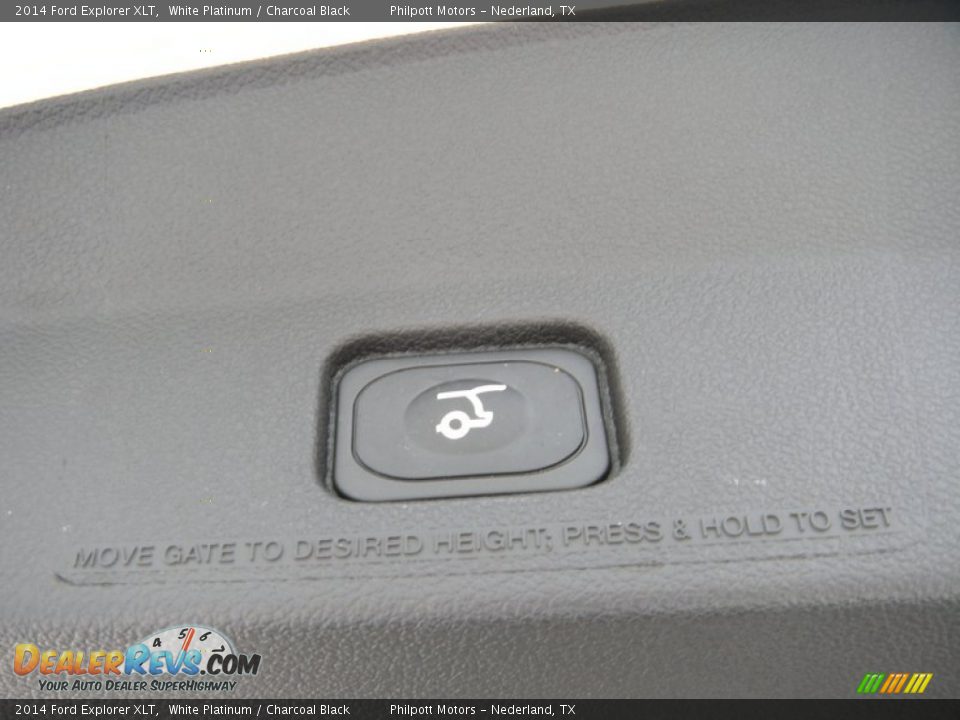 2014 Ford Explorer XLT White Platinum / Charcoal Black Photo #20