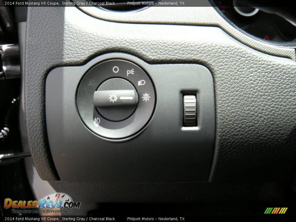 2014 Ford Mustang V6 Coupe Sterling Gray / Charcoal Black Photo #29