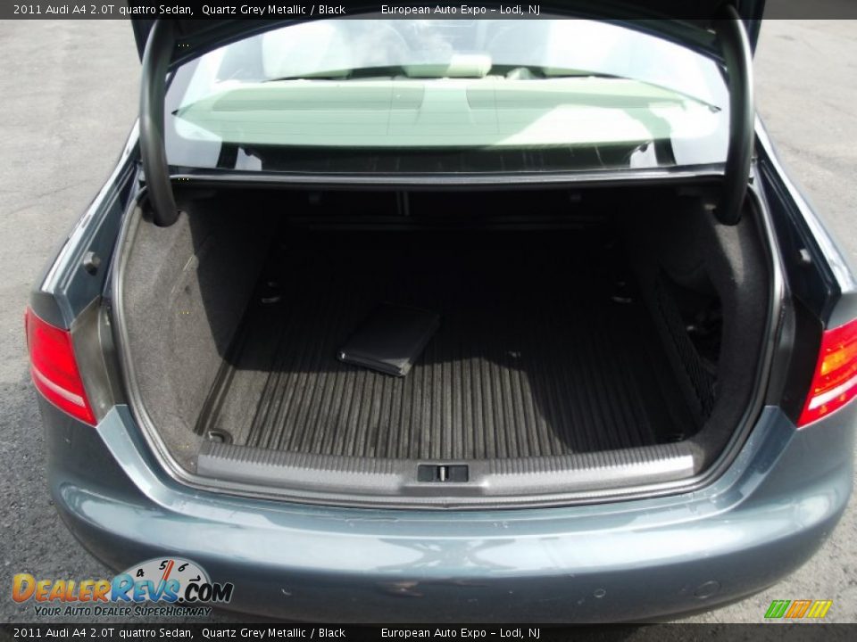 2011 Audi A4 2.0T quattro Sedan Quartz Grey Metallic / Black Photo #18
