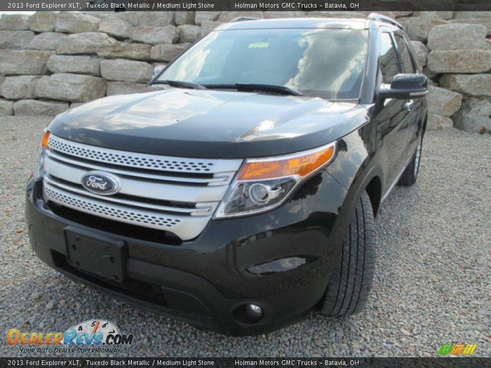 2013 Ford Explorer XLT Tuxedo Black Metallic / Medium Light Stone Photo #2