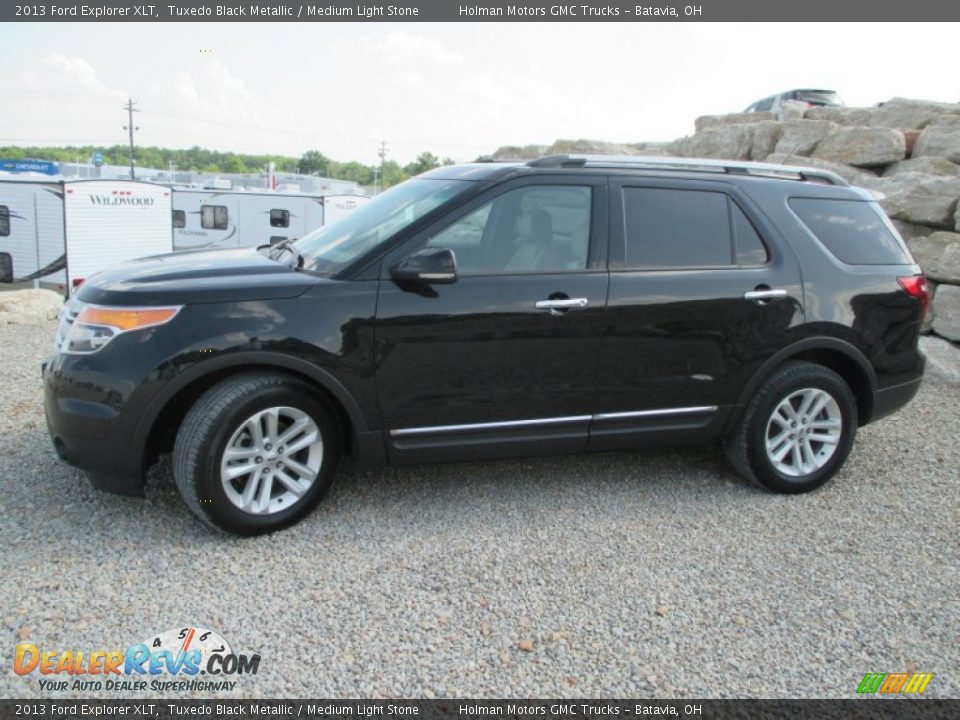 2013 Ford Explorer XLT Tuxedo Black Metallic / Medium Light Stone Photo #3
