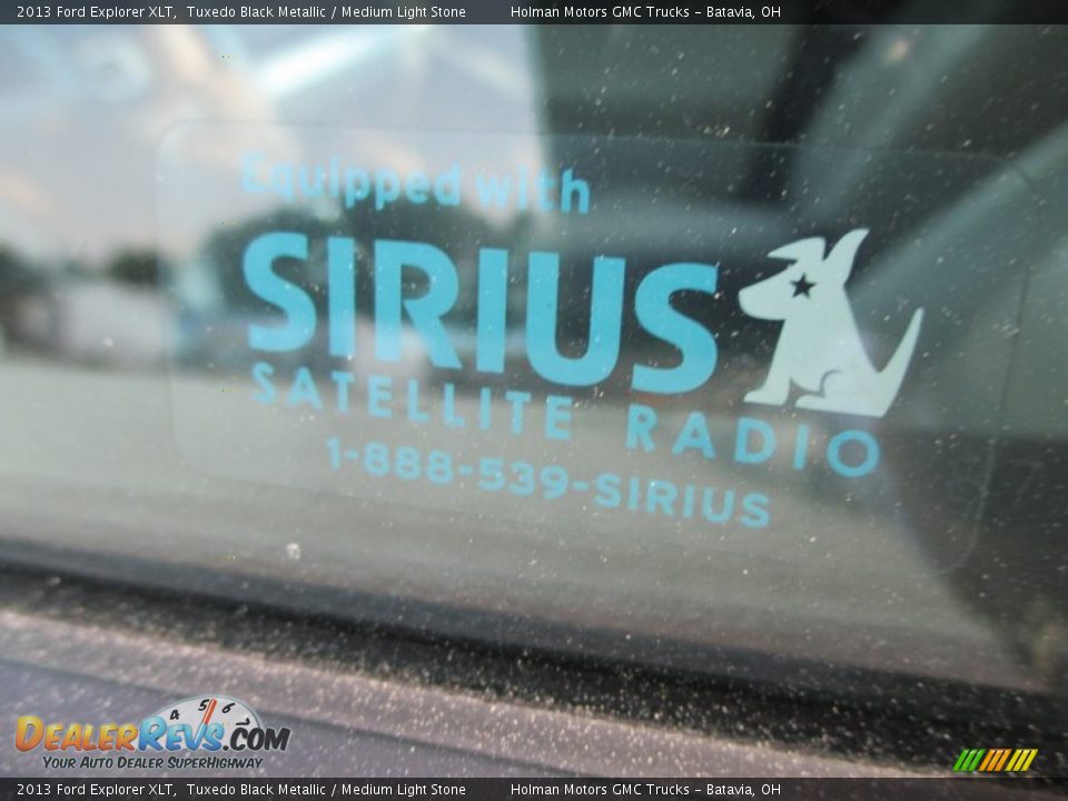 2013 Ford Explorer XLT Tuxedo Black Metallic / Medium Light Stone Photo #4