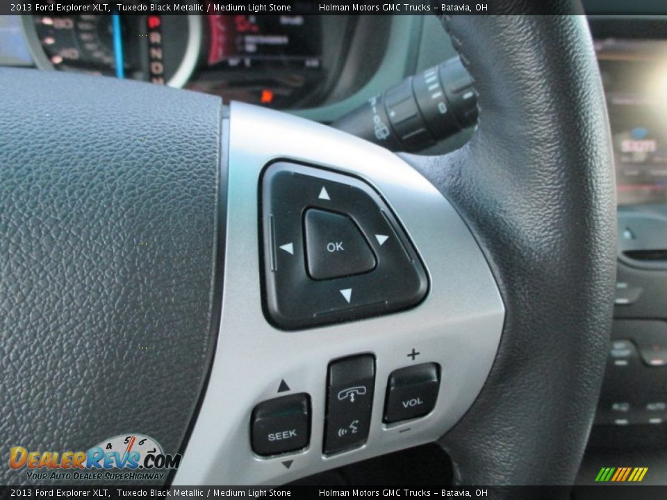 2013 Ford Explorer XLT Tuxedo Black Metallic / Medium Light Stone Photo #16