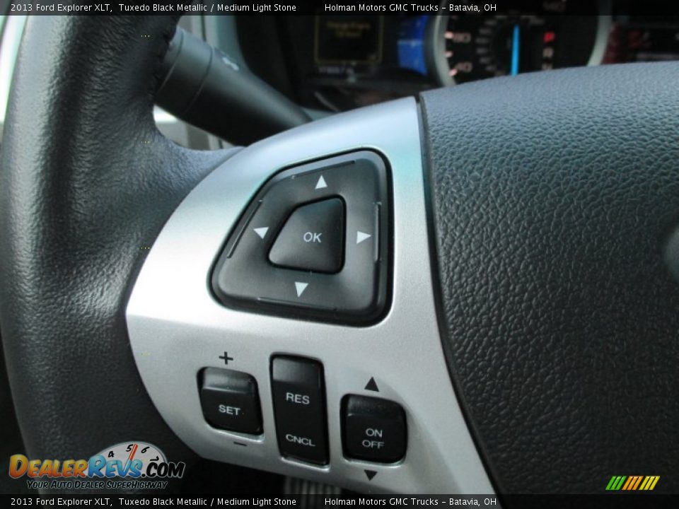 2013 Ford Explorer XLT Tuxedo Black Metallic / Medium Light Stone Photo #17