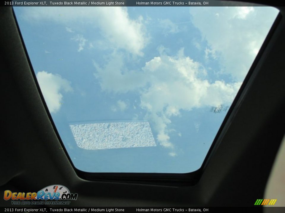 2013 Ford Explorer XLT Tuxedo Black Metallic / Medium Light Stone Photo #23