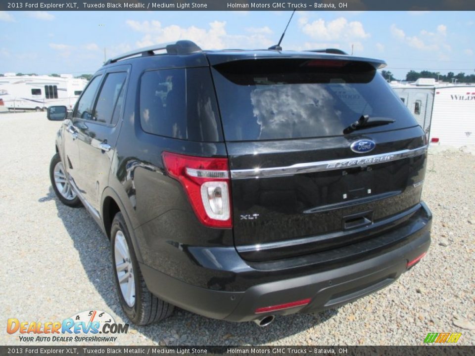 2013 Ford Explorer XLT Tuxedo Black Metallic / Medium Light Stone Photo #27
