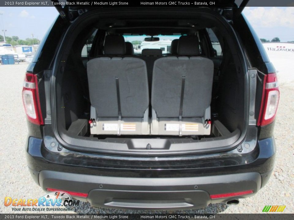 2013 Ford Explorer XLT Tuxedo Black Metallic / Medium Light Stone Photo #28
