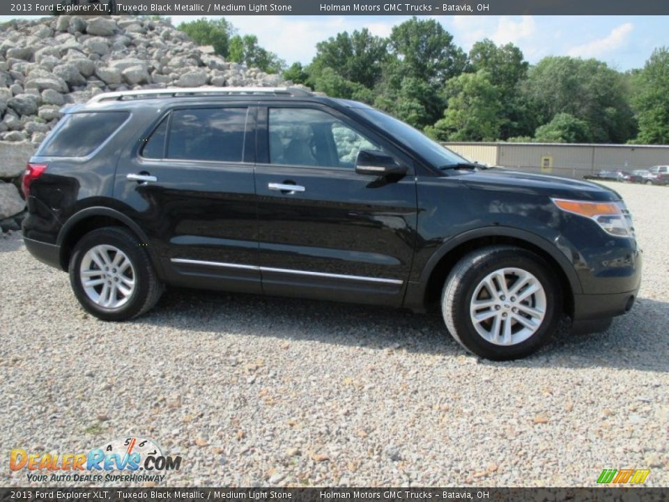 2013 Ford Explorer XLT Tuxedo Black Metallic / Medium Light Stone Photo #36
