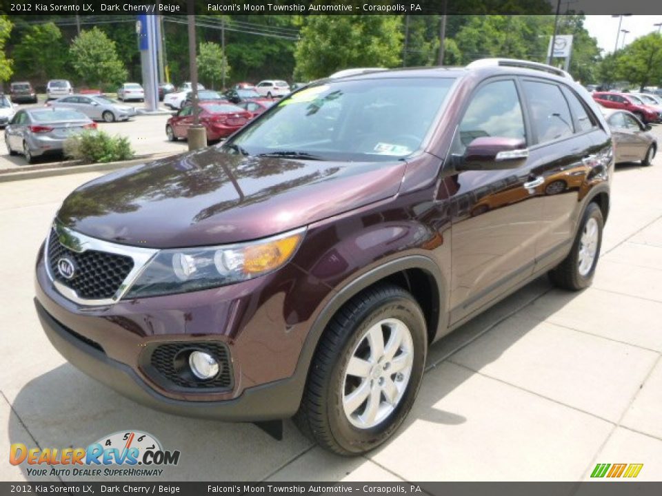 Front 3/4 View of 2012 Kia Sorento LX Photo #6