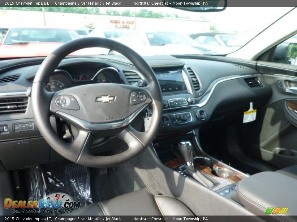 Dashboard of 2015 Chevrolet Impala LT Photo #12