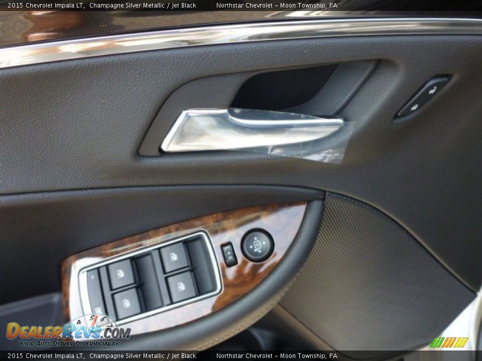Controls of 2015 Chevrolet Impala LT Photo #13