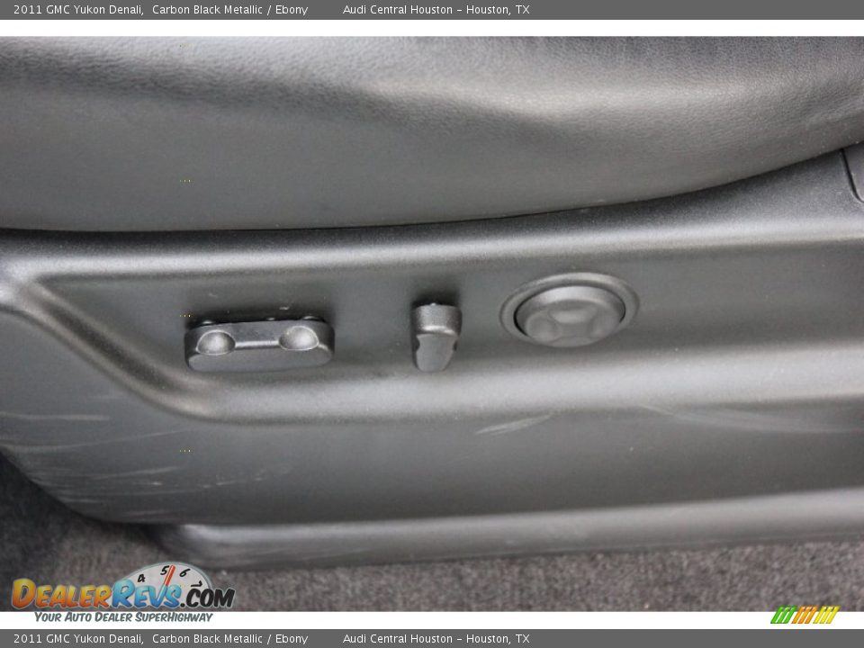 2011 GMC Yukon Denali Carbon Black Metallic / Ebony Photo #16