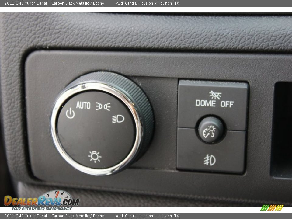 2011 GMC Yukon Denali Carbon Black Metallic / Ebony Photo #30