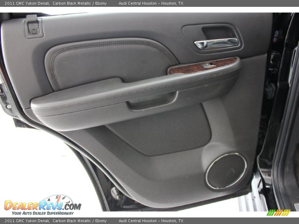 2011 GMC Yukon Denali Carbon Black Metallic / Ebony Photo #32