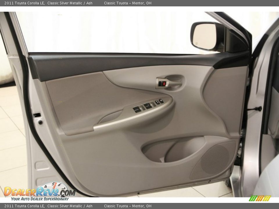 2011 Toyota Corolla LE Classic Silver Metallic / Ash Photo #4