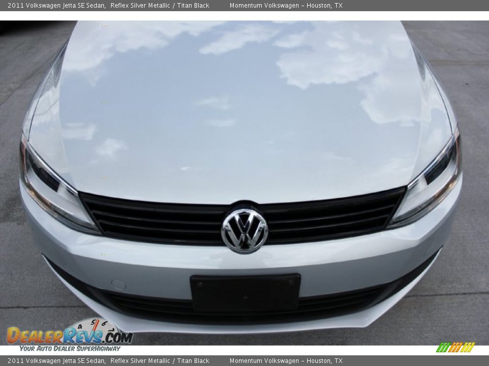 2011 Volkswagen Jetta SE Sedan Reflex Silver Metallic / Titan Black Photo #2