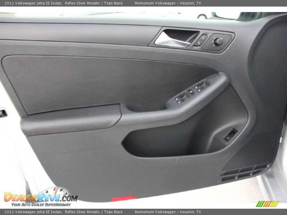 2011 Volkswagen Jetta SE Sedan Reflex Silver Metallic / Titan Black Photo #10