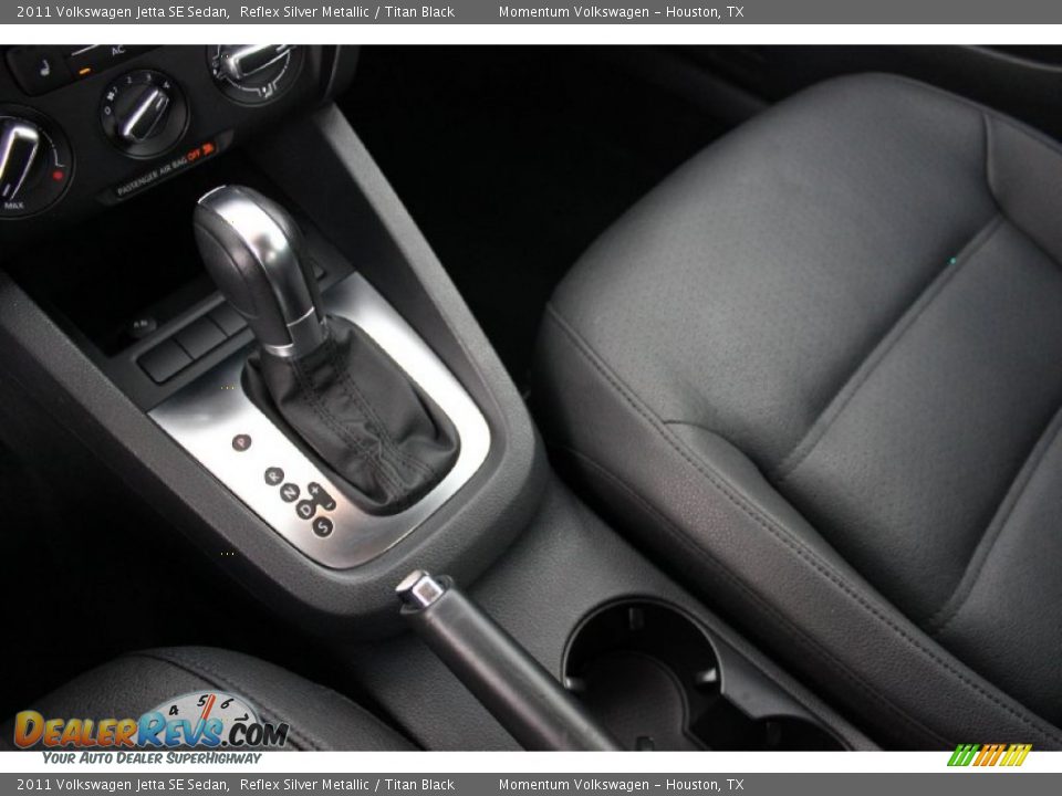 2011 Volkswagen Jetta SE Sedan Reflex Silver Metallic / Titan Black Photo #15