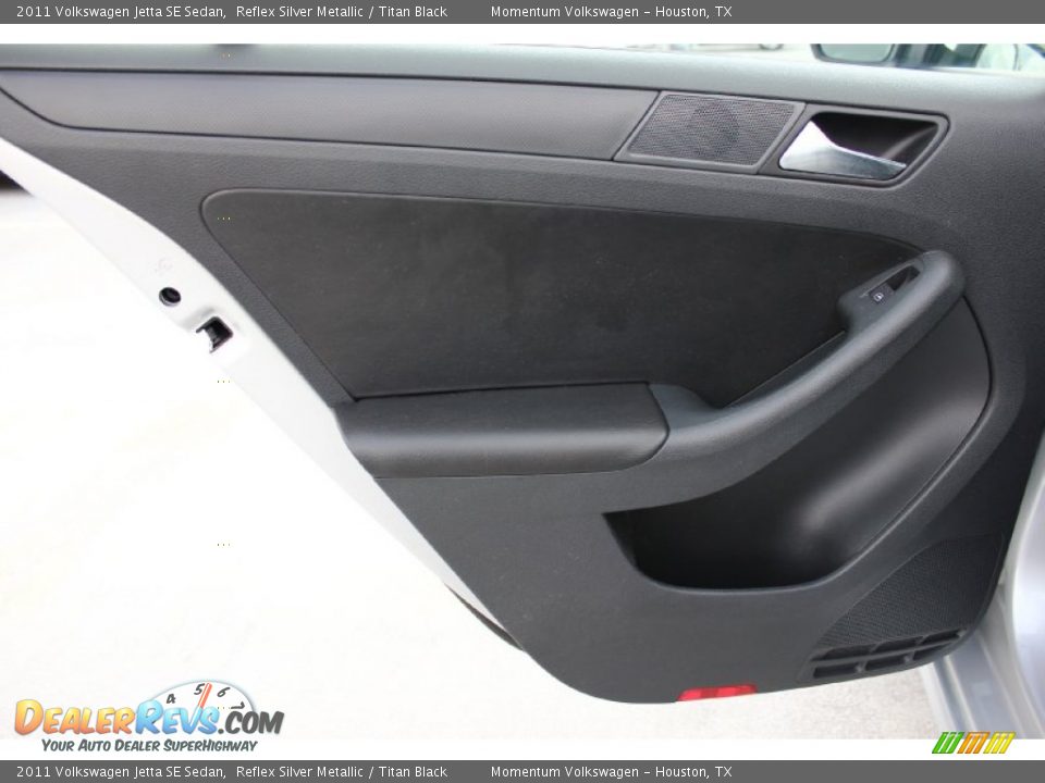 2011 Volkswagen Jetta SE Sedan Reflex Silver Metallic / Titan Black Photo #22