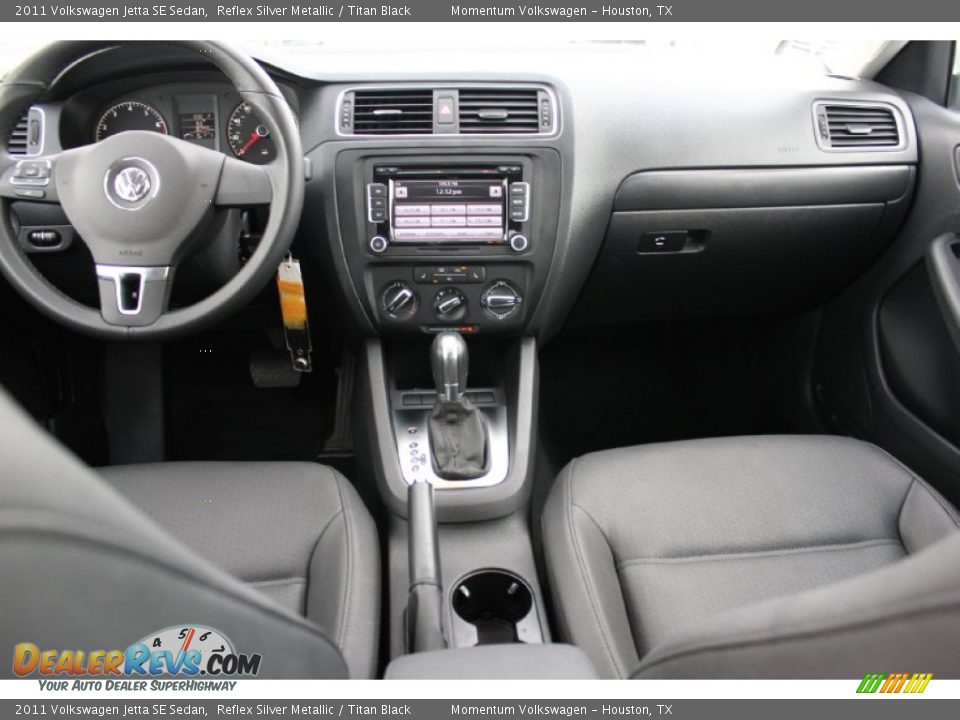 2011 Volkswagen Jetta SE Sedan Reflex Silver Metallic / Titan Black Photo #25