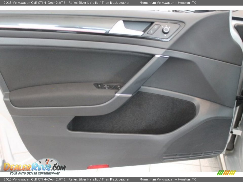 Door Panel of 2015 Volkswagen Golf GTI 4-Door 2.0T S Photo #8
