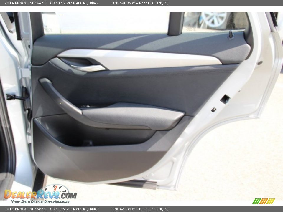 2014 BMW X1 xDrive28i Glacier Silver Metallic / Black Photo #23