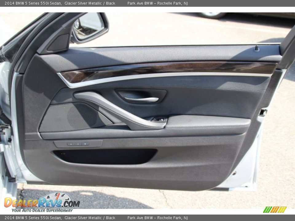 2014 BMW 5 Series 550i Sedan Glacier Silver Metallic / Black Photo #25