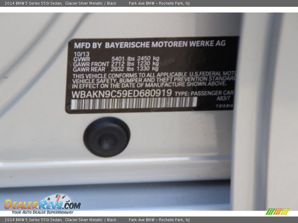 2014 BMW 5 Series 550i Sedan Glacier Silver Metallic / Black Photo #33