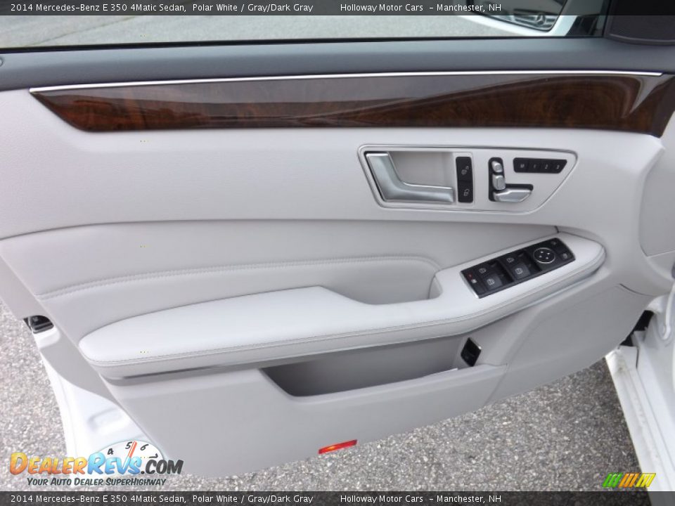 Door Panel of 2014 Mercedes-Benz E 350 4Matic Sedan Photo #17