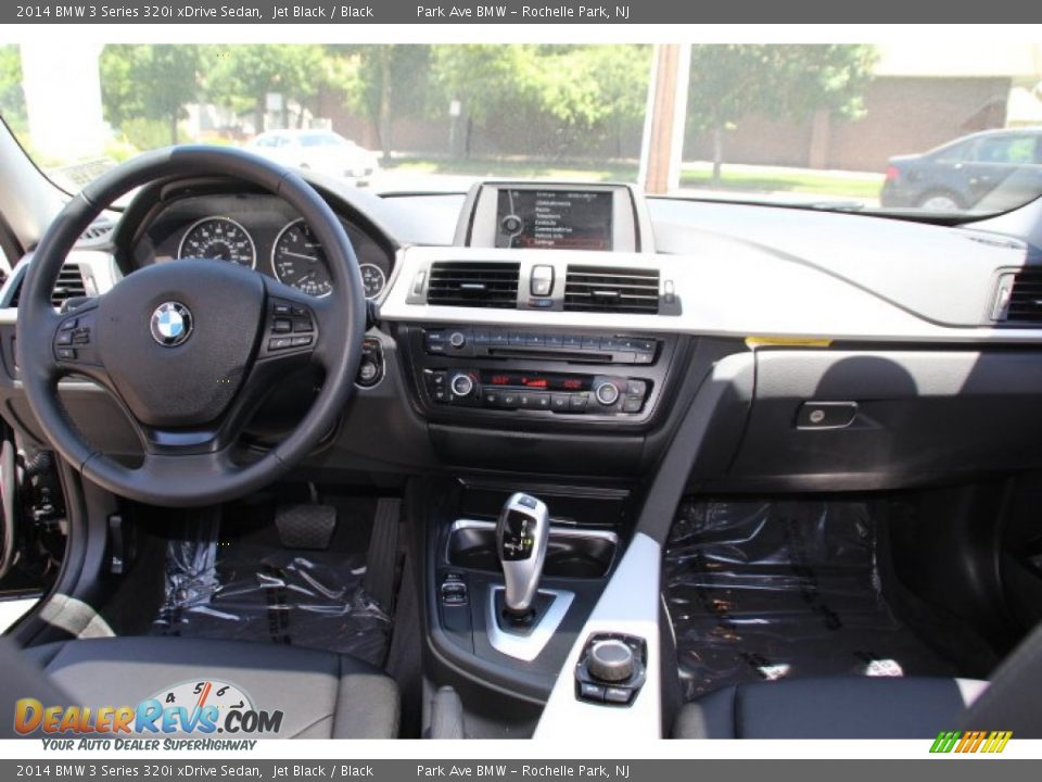2014 BMW 3 Series 320i xDrive Sedan Jet Black / Black Photo #14