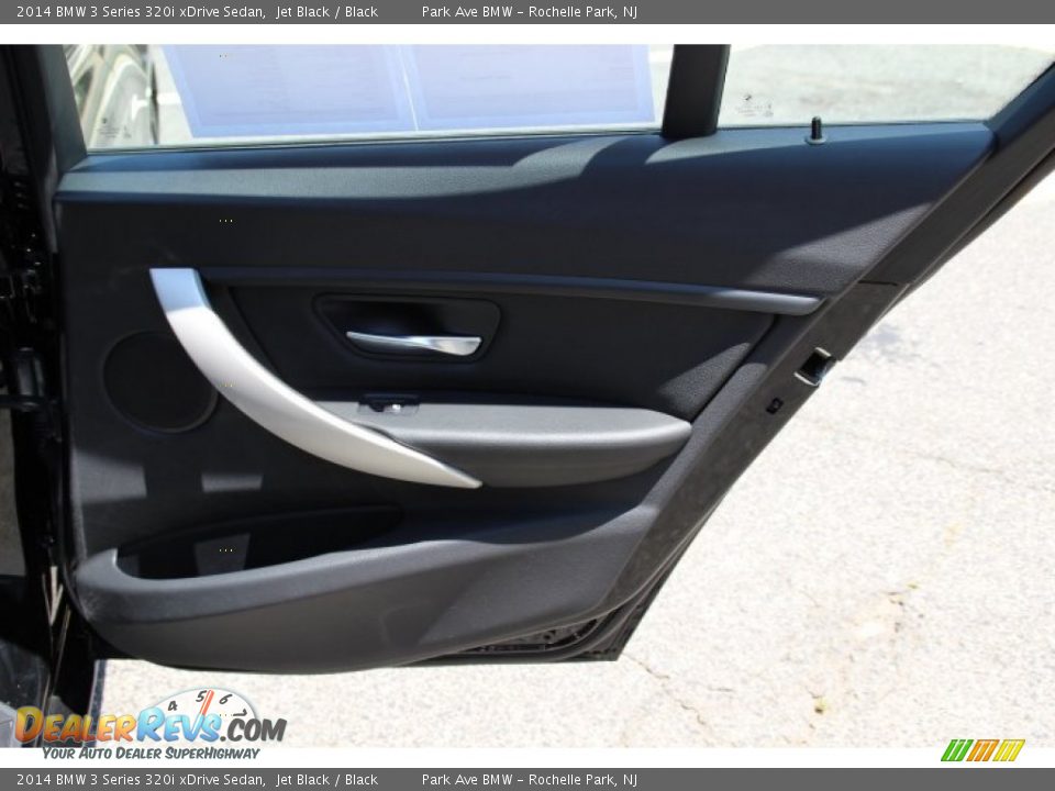 2014 BMW 3 Series 320i xDrive Sedan Jet Black / Black Photo #23