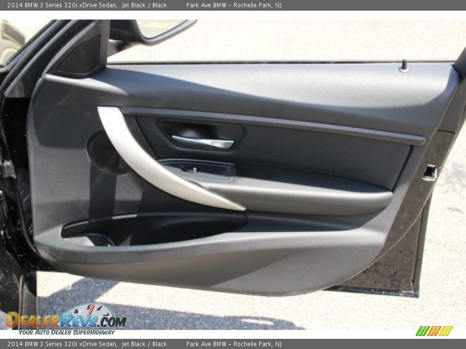 2014 BMW 3 Series 320i xDrive Sedan Jet Black / Black Photo #25