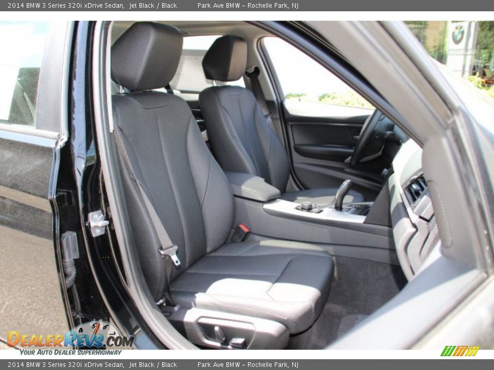 2014 BMW 3 Series 320i xDrive Sedan Jet Black / Black Photo #28