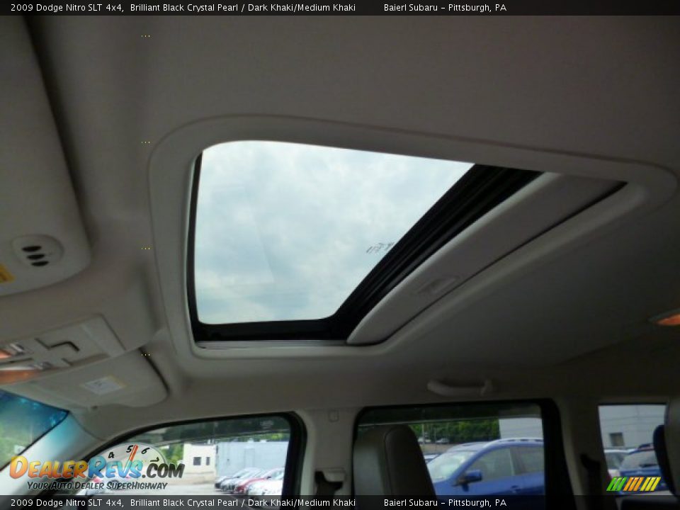 2009 Dodge Nitro SLT 4x4 Brilliant Black Crystal Pearl / Dark Khaki/Medium Khaki Photo #18