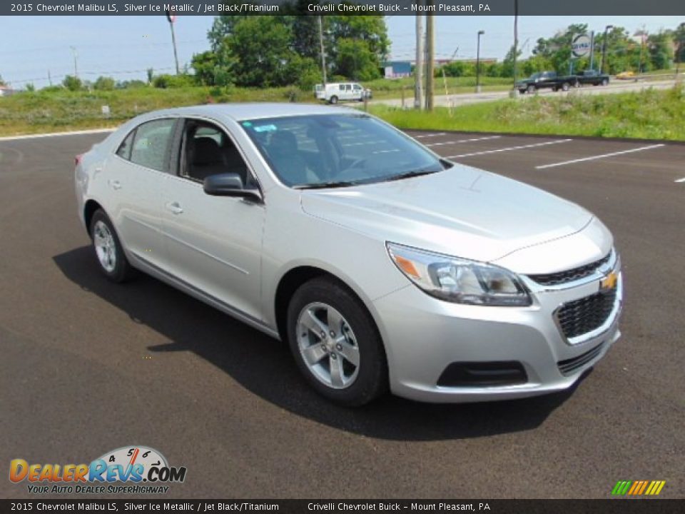 Front 3/4 View of 2015 Chevrolet Malibu LS Photo #5