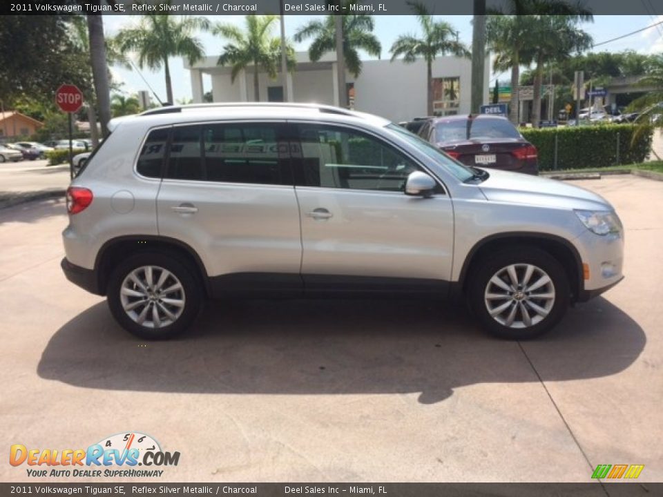 2011 Volkswagen Tiguan SE Reflex Silver Metallic / Charcoal Photo #6
