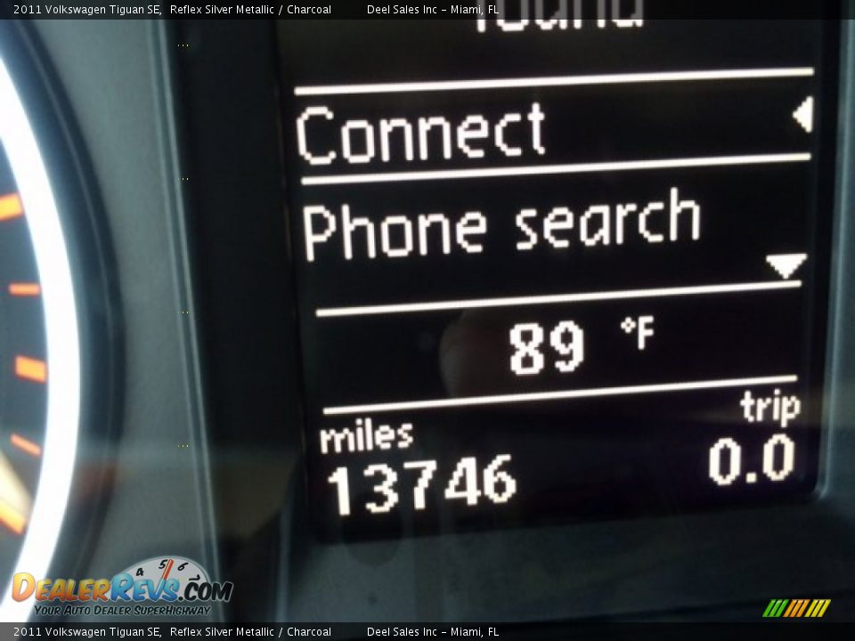 2011 Volkswagen Tiguan SE Reflex Silver Metallic / Charcoal Photo #15