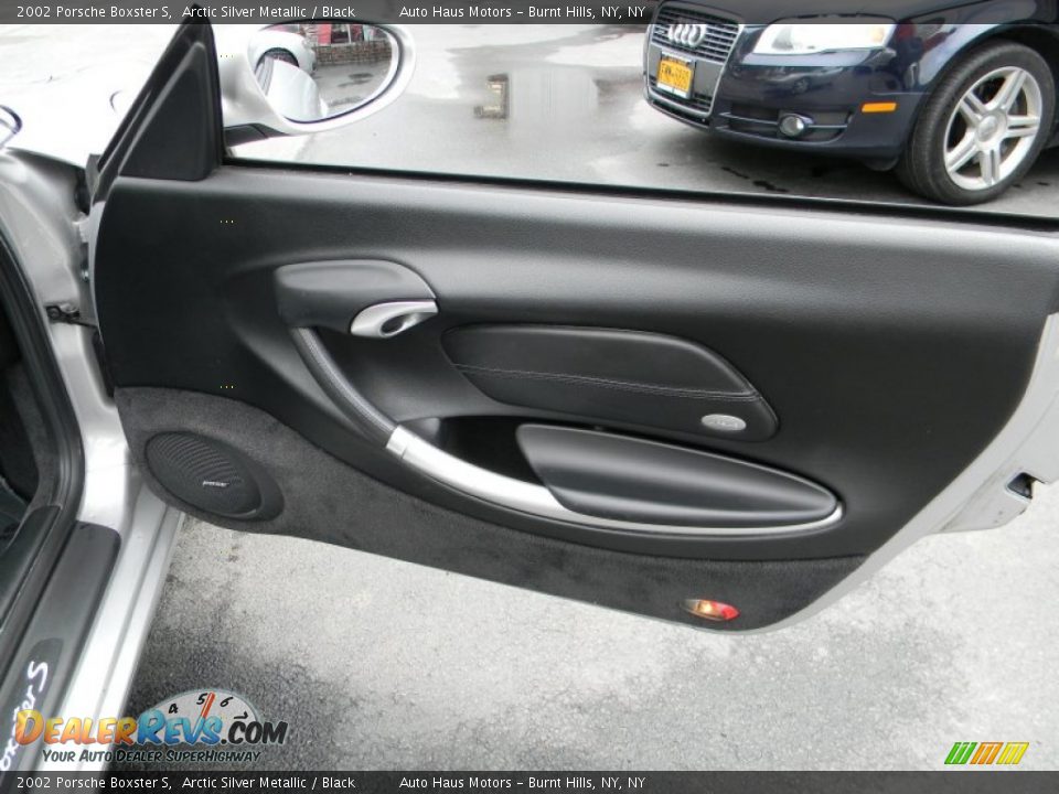 Door Panel of 2002 Porsche Boxster S Photo #29