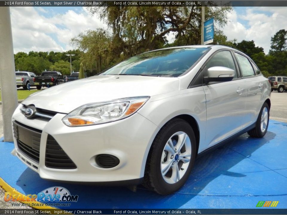 2014 Ford Focus SE Sedan Ingot Silver / Charcoal Black Photo #1